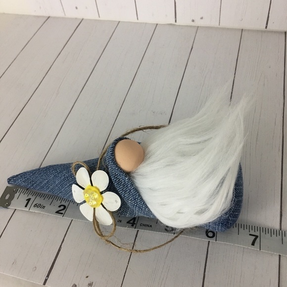 ❌SOLD ❌Daisy Denim Gnome Handmade Blue Yellow Jute Silver Key Charm Farmhouse - Picture 13 of 15